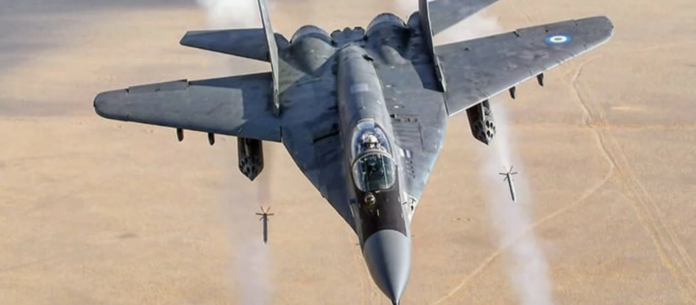 Λιβύη: «Απροσδιόριστης εθνικότητας» αεροσκάφη βομβάρδισαν στόχους κοντά την βάση Αλ Ουατίγια